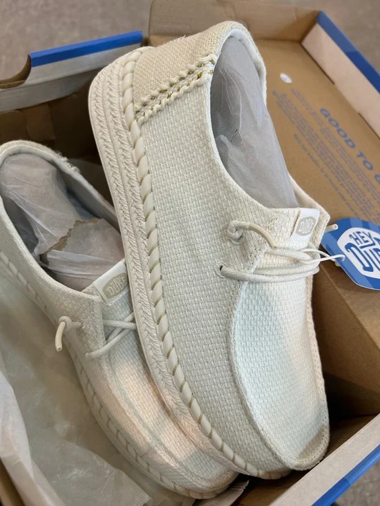 (Sold)Womens Hey Dude Hey duWendy Espadrille Woven sneakers size 9 - Picture 2 of 7